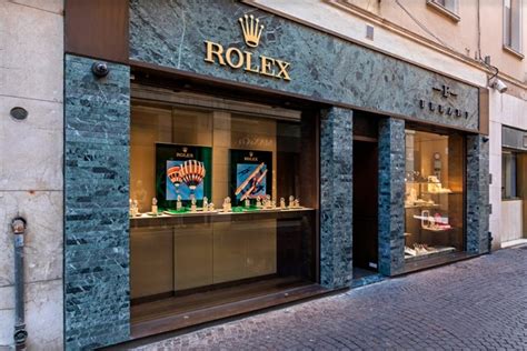 rolex stores in italy.